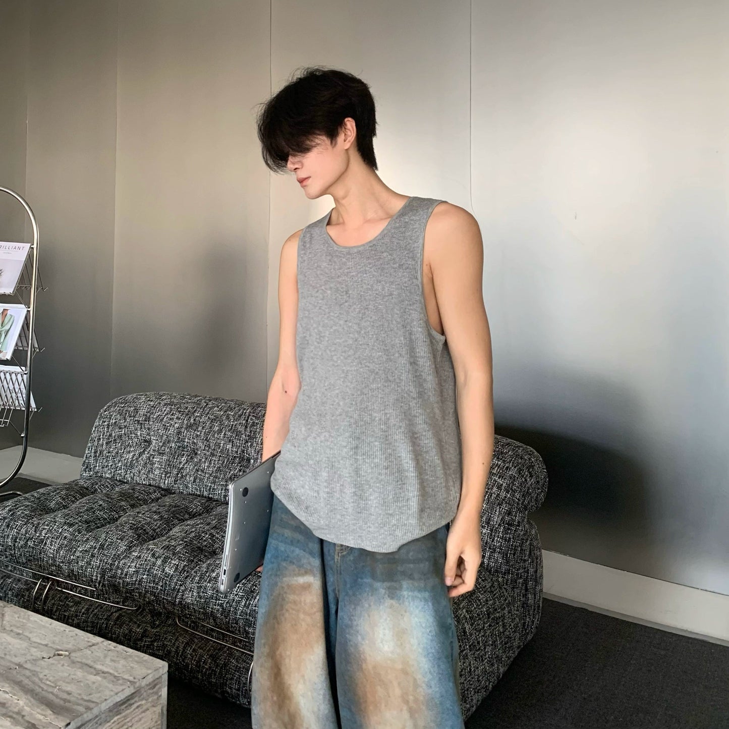 Plain Sleeveless T-Shirt WN19796