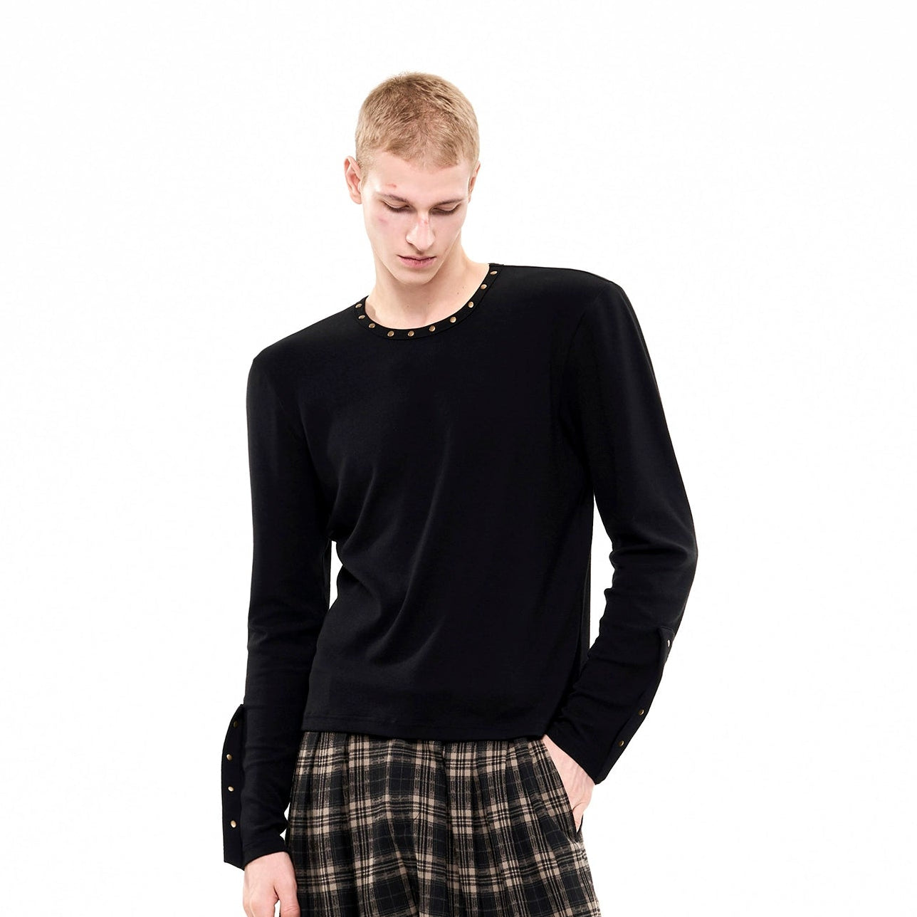 Metal Stud Design Long Sleeve T-Shirt WN21816