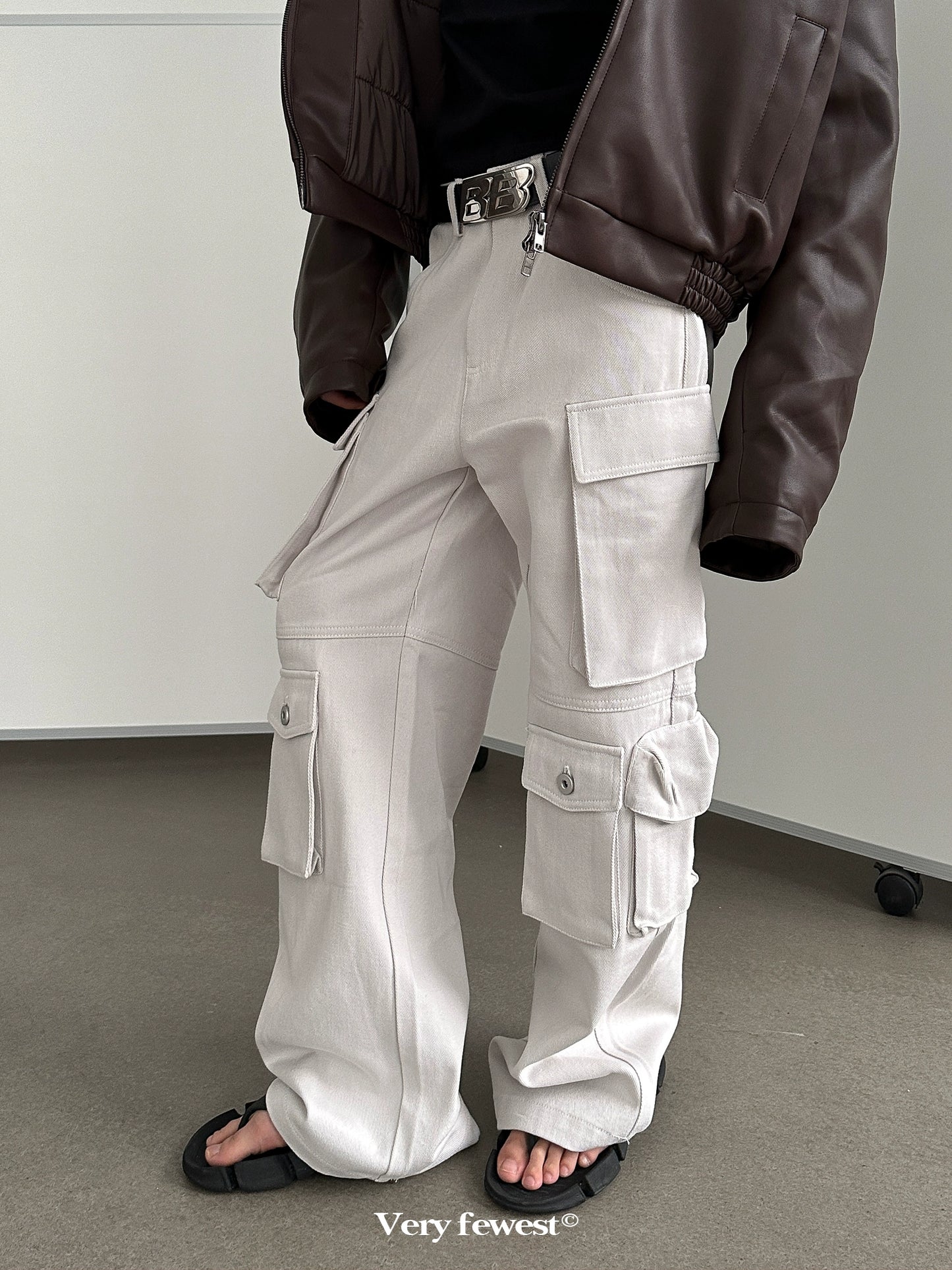 3D Pocket Cutting And Stacking Wide Leg Cargo Pants WN8862