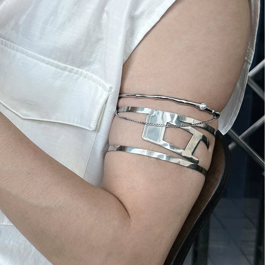 WN25144 Yang Yifan trendy brand European and American punk personality arm decoration arm ring opening adjustable high-end sense arm bracelet men's ins WN25144