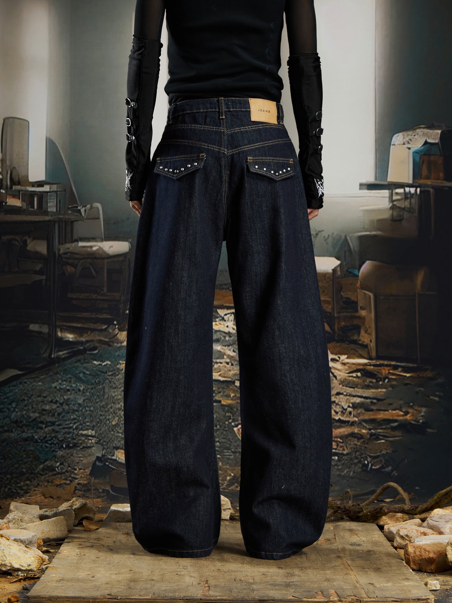 Cross Print Rivet Deconstruction Curved Leg Denim Jeans WN22776