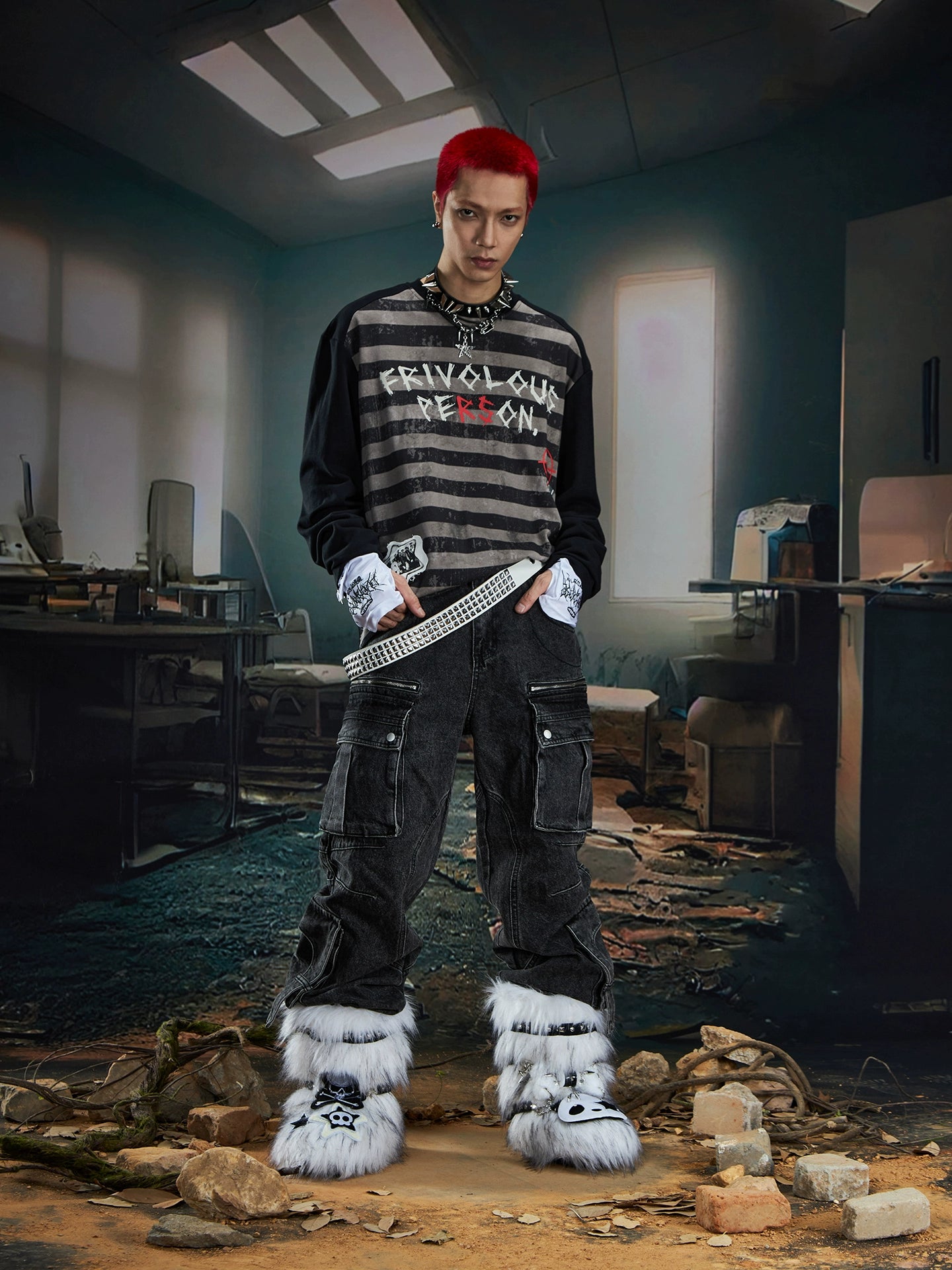 Graffiti Letter Print Stripe Long Sleeve T-Shirt WN20561