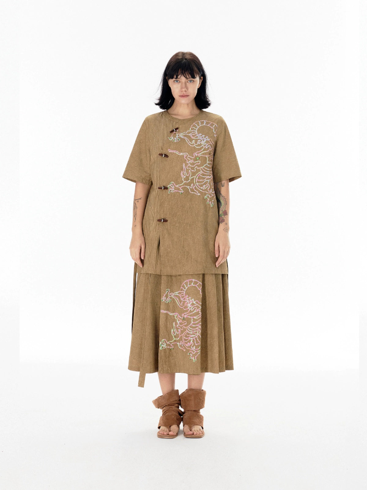 Chinese Style Dragon Embroidery Short Sleeve T-Shirt WN18860