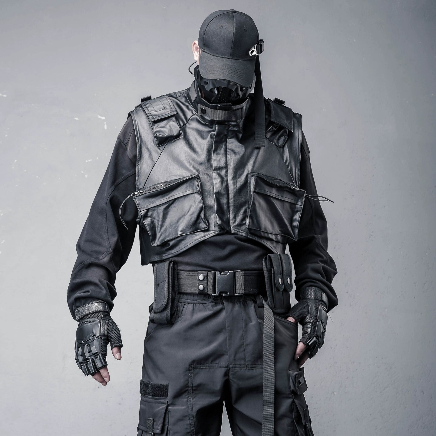 Stand Neck Large Pockets Tactical Coating Vest WN22360