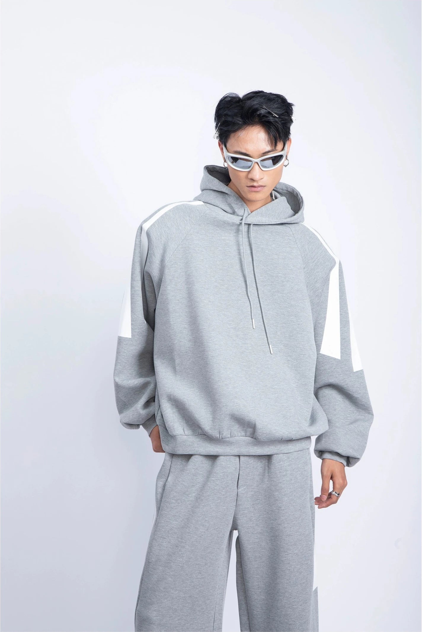 Contrast Pullover Hoodie & Wide-Leg Straight Sweatpants Setup WN9233