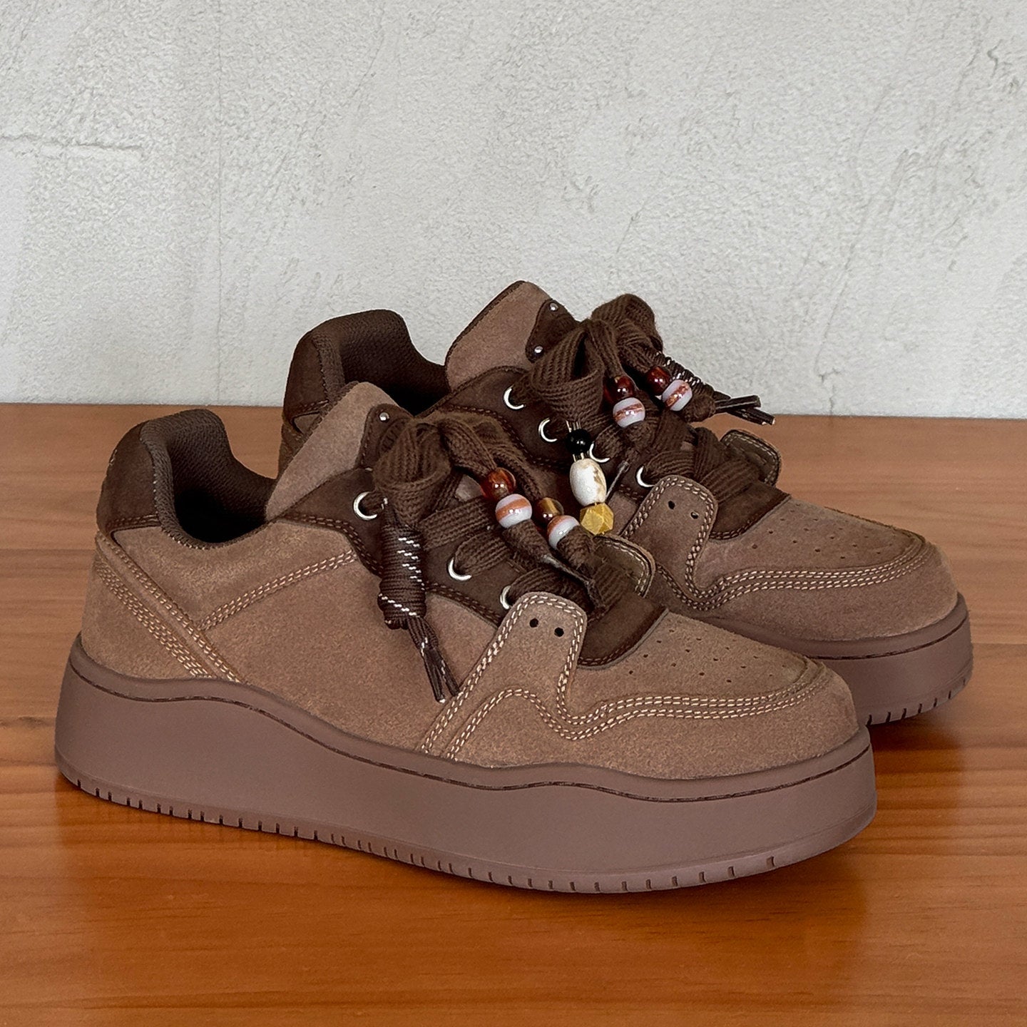 Beaded Lace Platform Sneakers WN24514