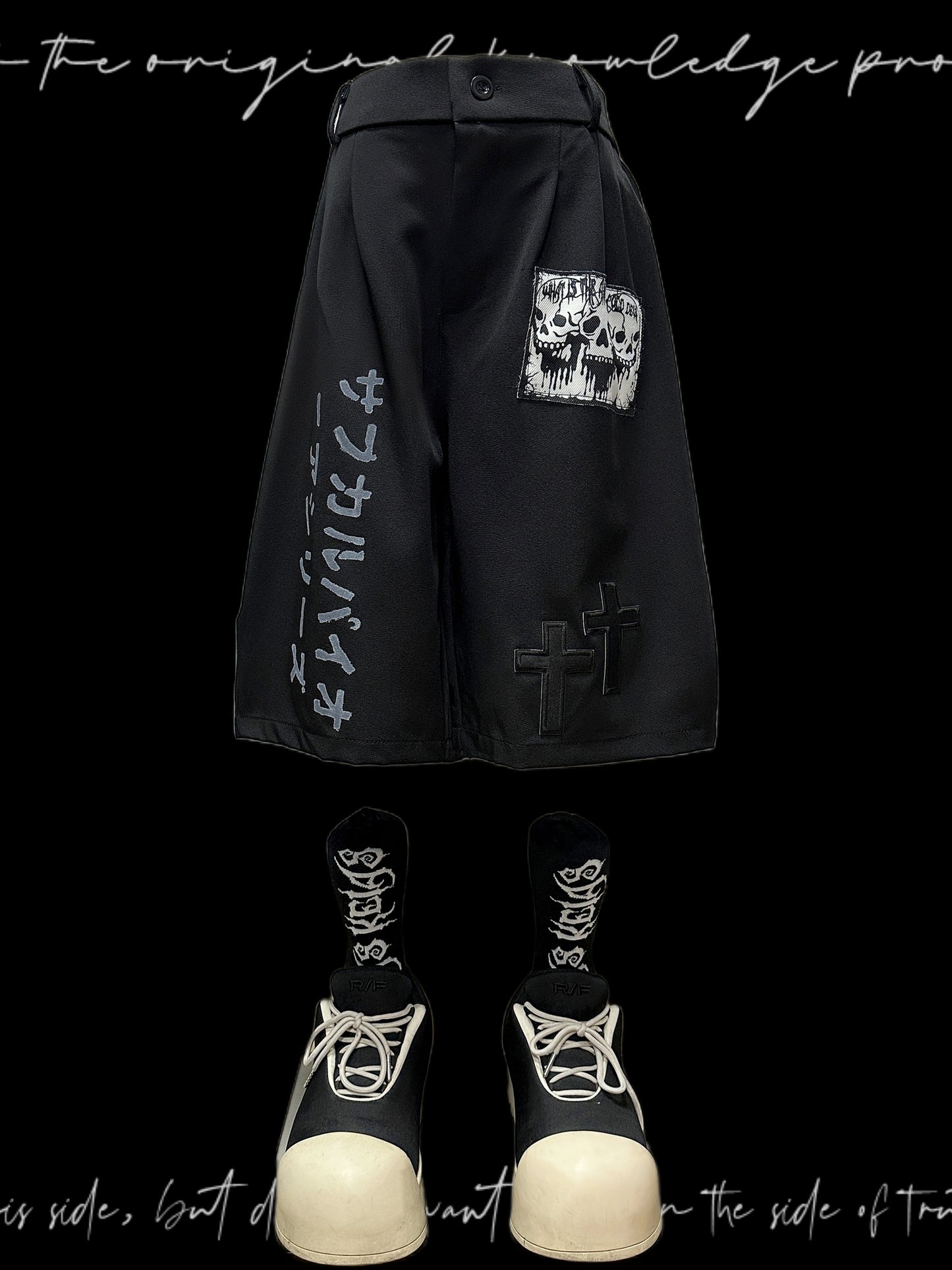 Graphic Letter Patchwork Pocket Tailored Half Pants & Belt & Chain WN20133