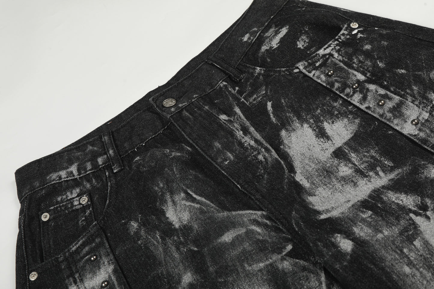 Paint Studs Curved Denim Jeans WN25499