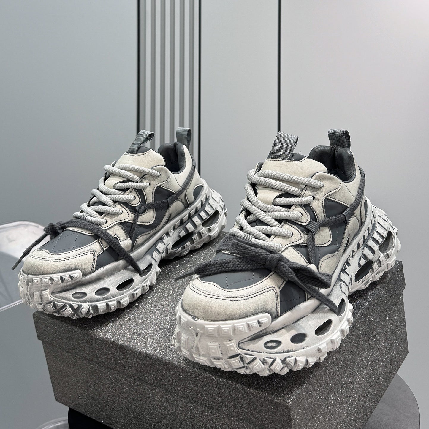 Height-Increasing Dad Sneakers WN24775