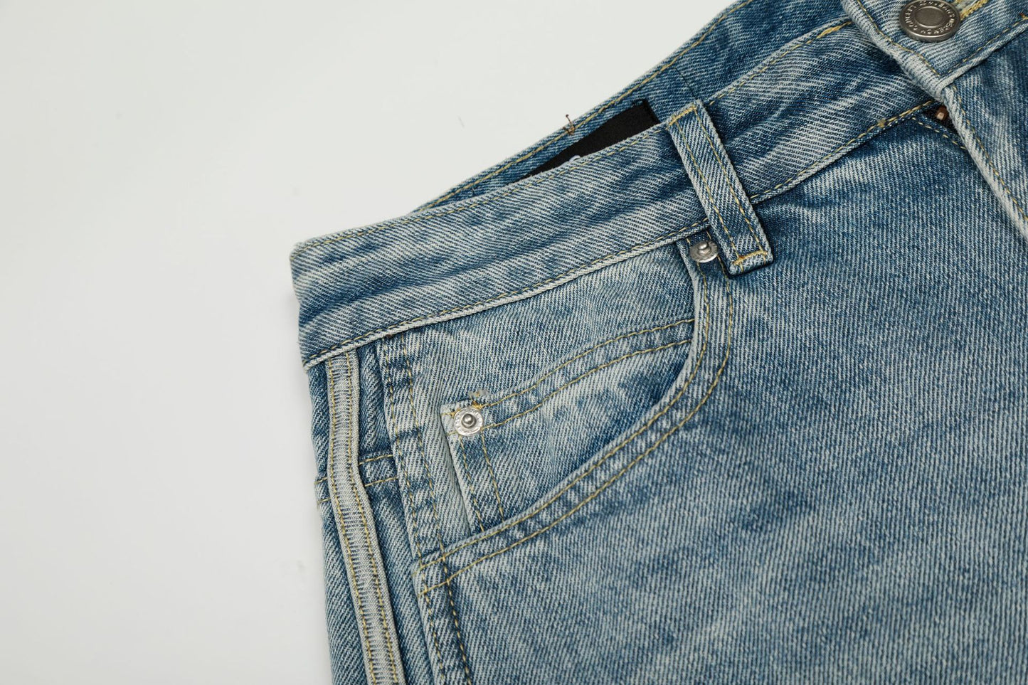 Washed Side Stripe Curved Denim Jeans WN26151