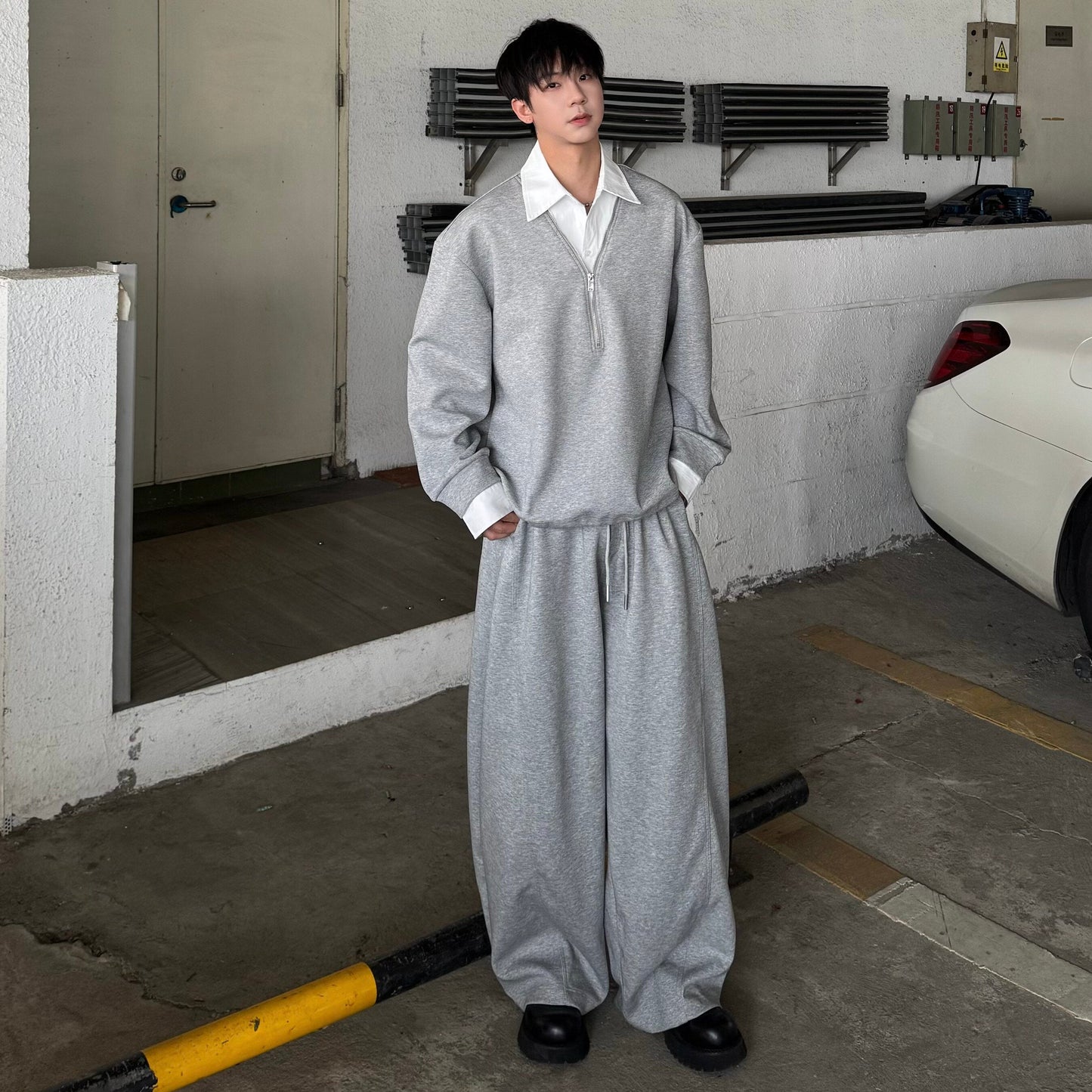 Fake Layered V-Neck Sweatshirt & Wide Leg Sweatpants Setup WN25208