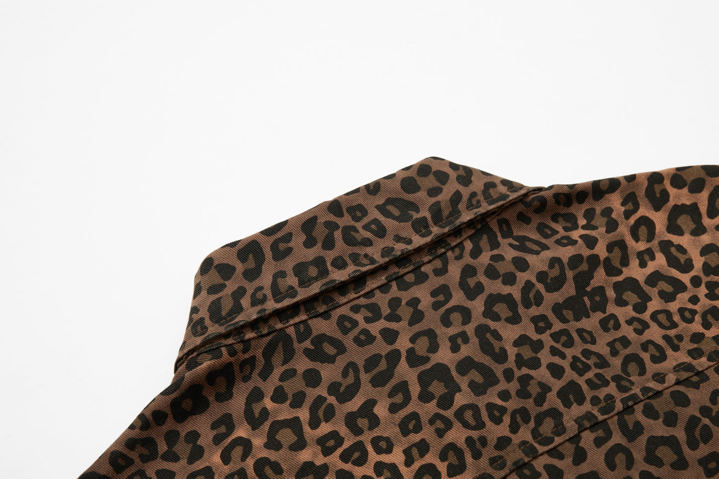 Leopard Heart Patch Short Sleeve Shirt WN25556