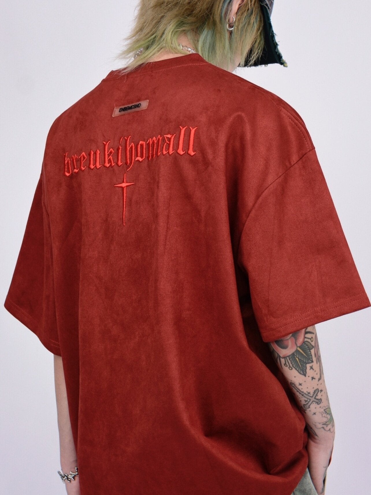 Suede Cross Embroidery Short Sleeve T-Shirt WN24457