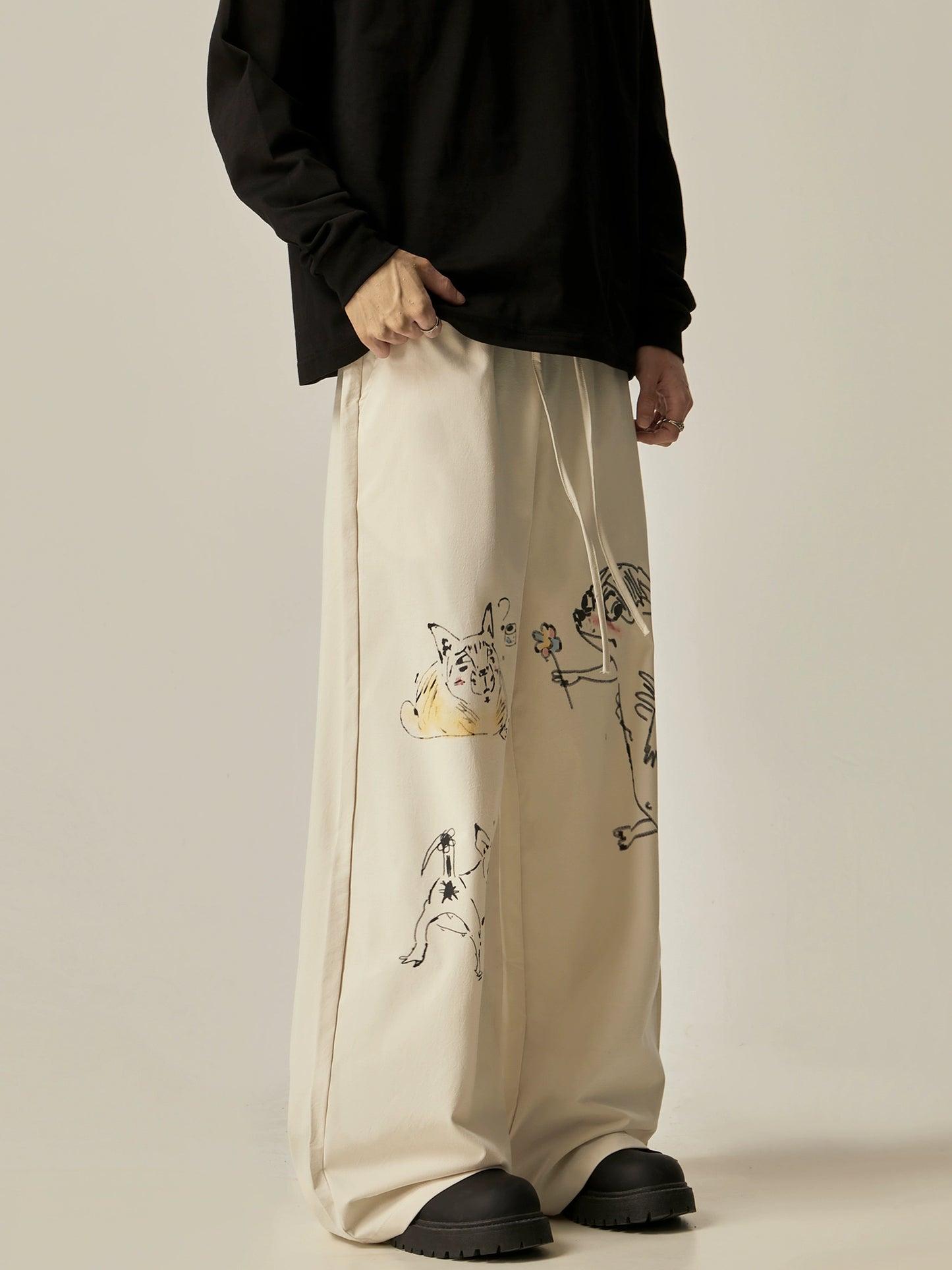 Graffiti Print Design Straight Leg Pants WN8969