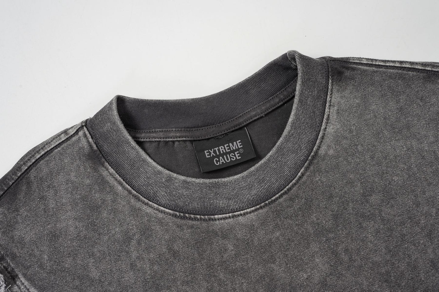 Acid Washed Raw-Edge Splice Short Sleeve T-Shirt WN25726