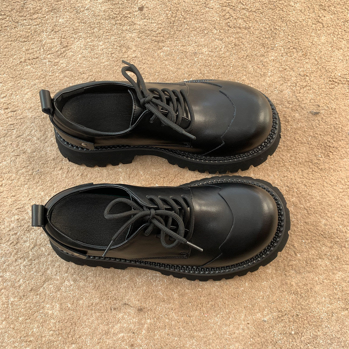 Thick Sole Lace-Up Shoes WN25183