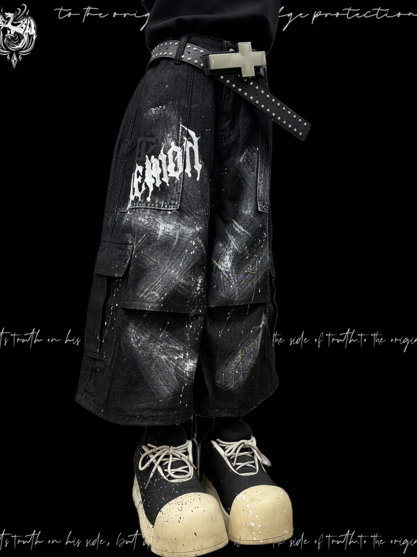 Cropped Paint Graffiti Cargo Wide Leg Denim Jeans & Skull Belt & Cross Belt & Belt Chain WN23810