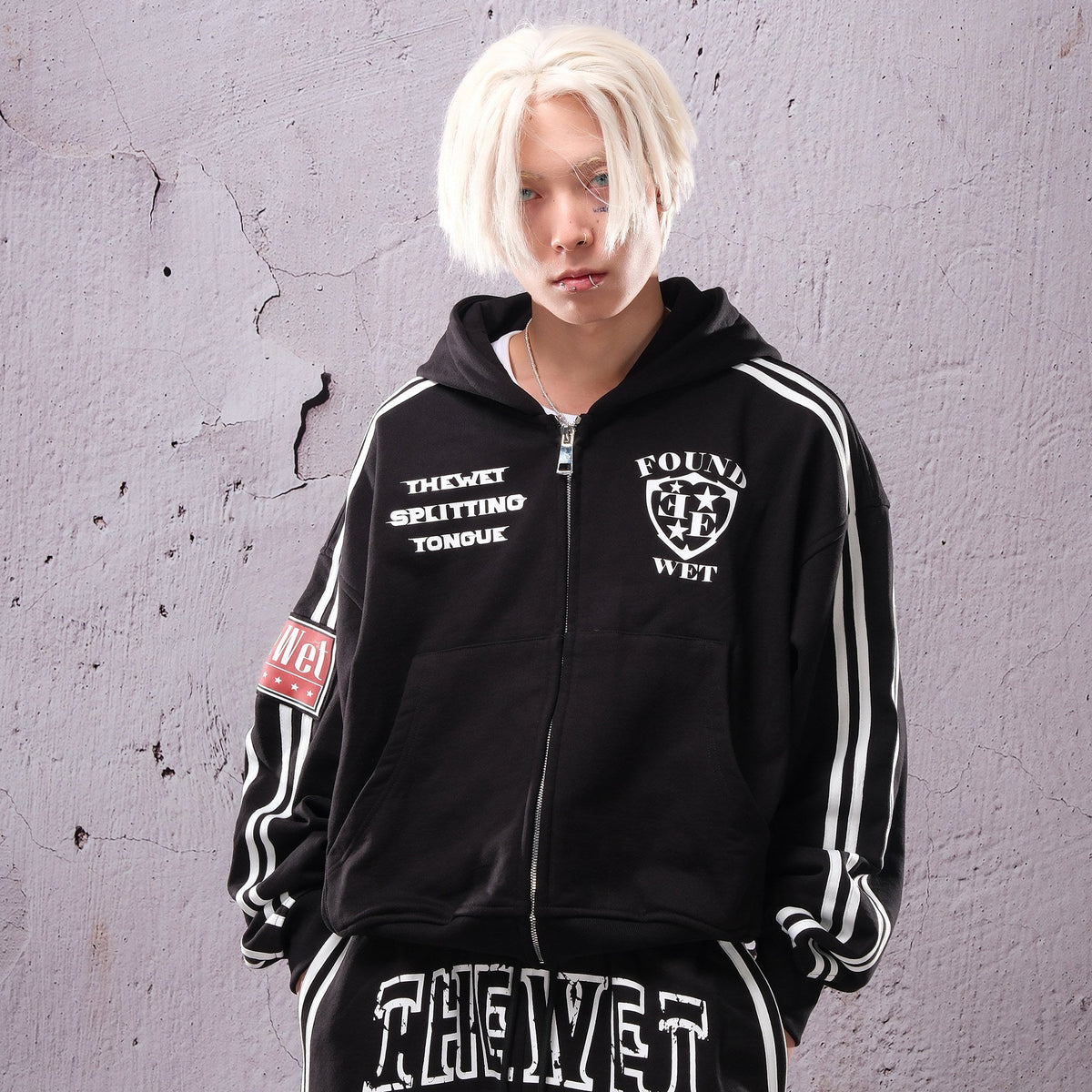 Stripe Badge Letter Zipper Hoodie WN26670