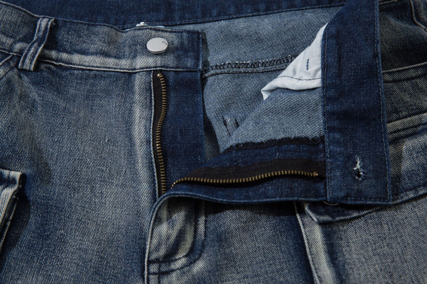 Cargo Pocket Embroidery Wide Leg Denim Jeans WN25718