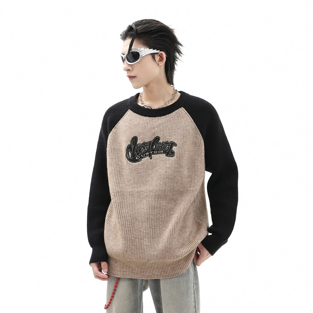 Color-Block Raglan Sleeve Embroidery Knit Sweater WN10517