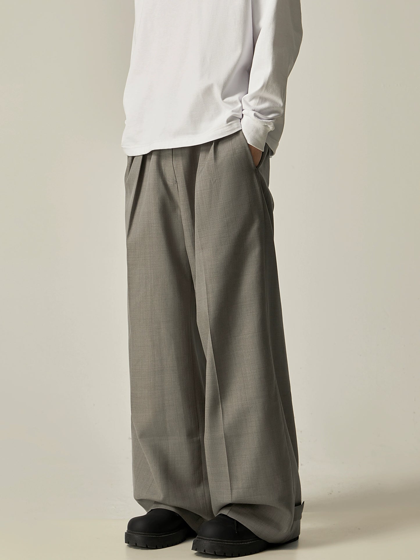 Clean Fit Straight Leg Trousers WN8970