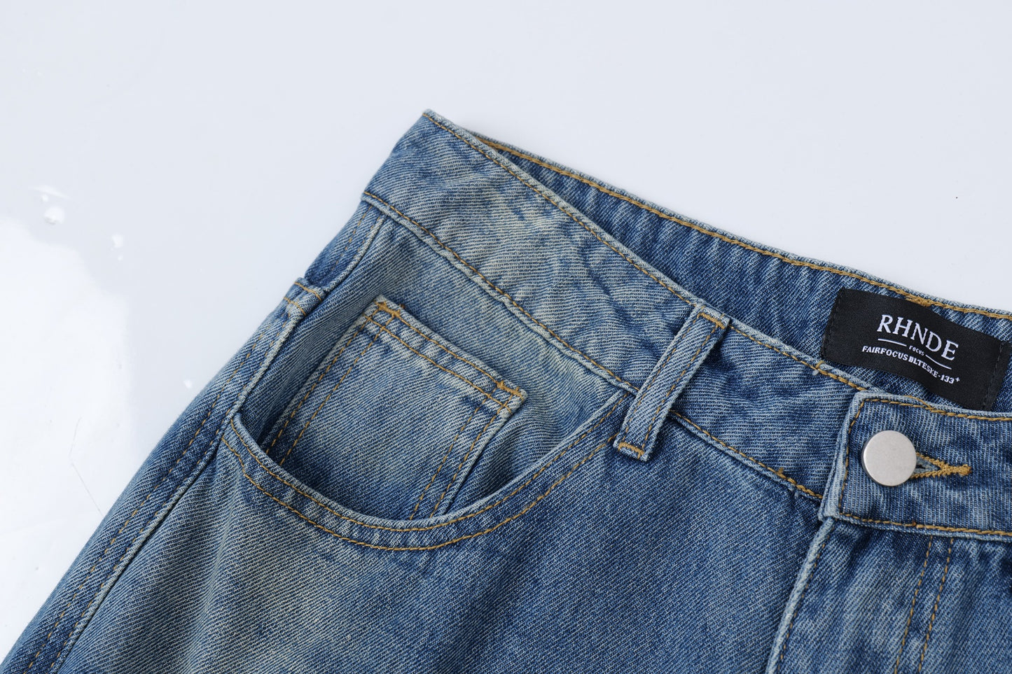 Washed Multi Pocket Cargo Denim Half Jeans WN26123