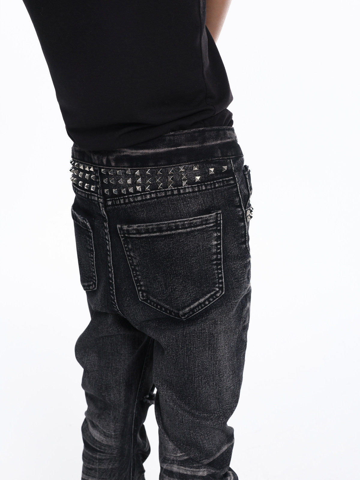 Stud Button Whisker Damage Denim Jeans WN27351
