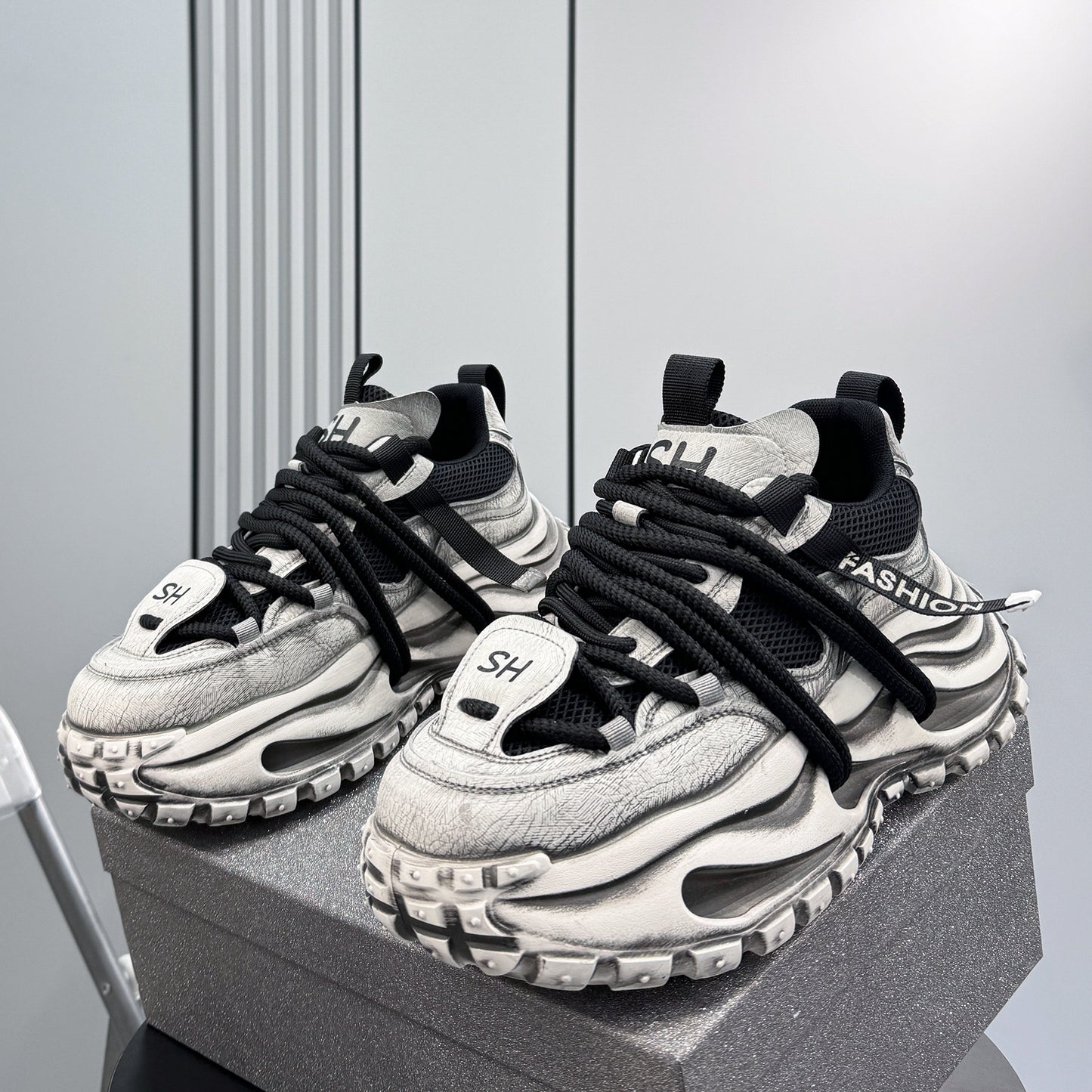 Rope Lace Washed Chunky Sole Sneakers WN24623