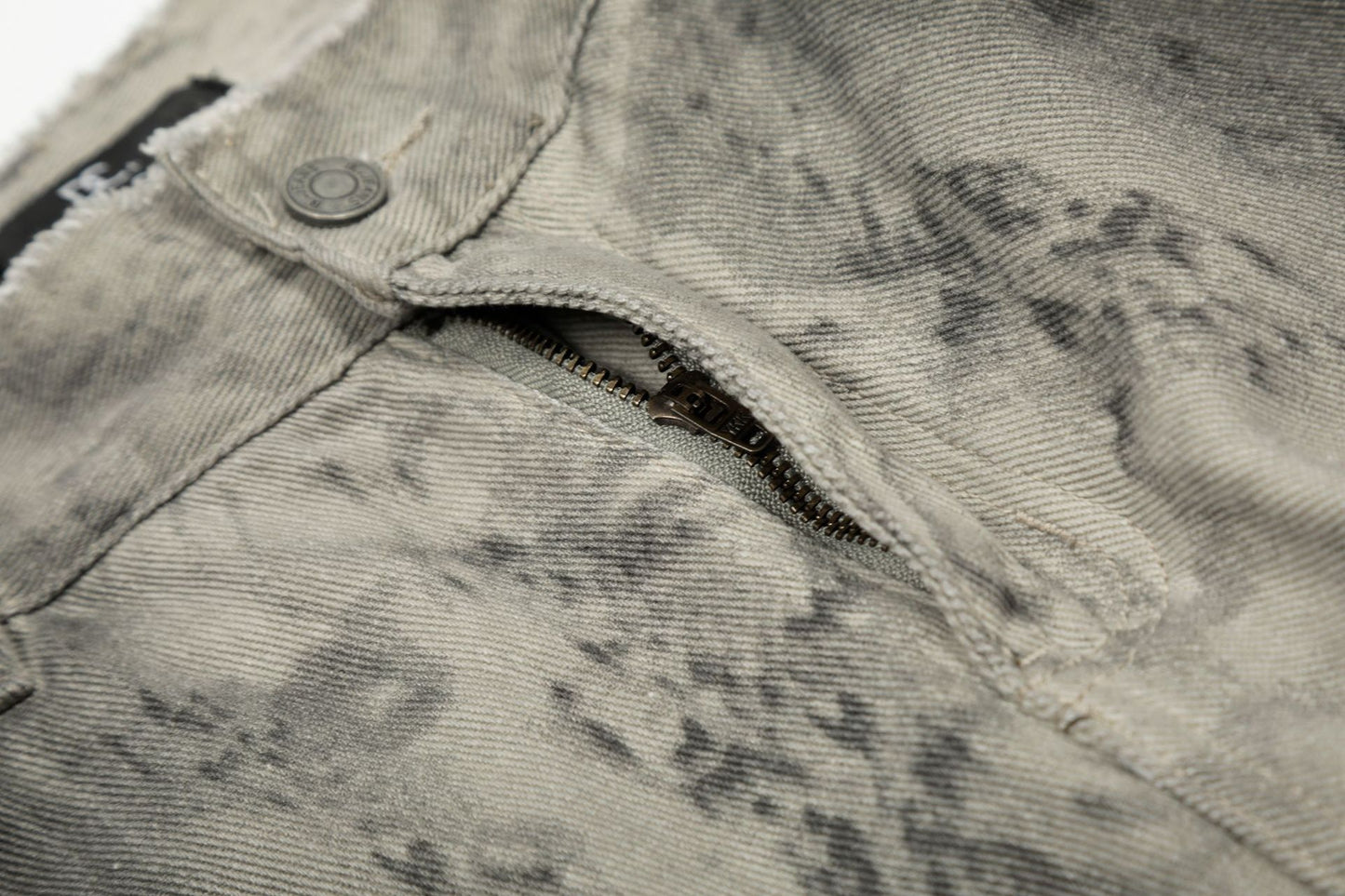 Washed Graphic Design Wide-Leg Straight Denim Jeans WN16807