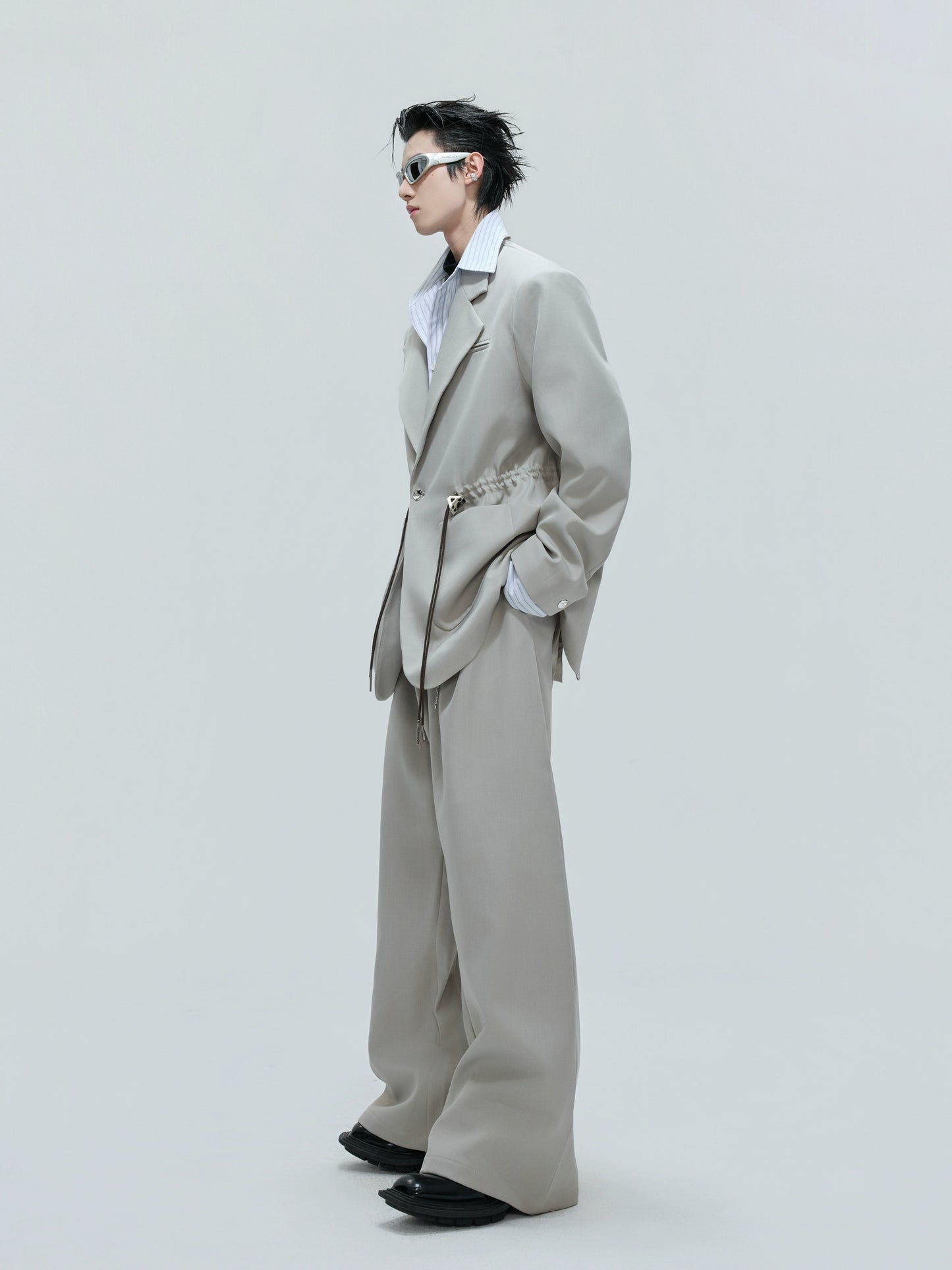 Stripe Shirt Fake Layered Drawstring Waist Shoulder-Pad Tailored Jacket & Trousers Setup WN21731