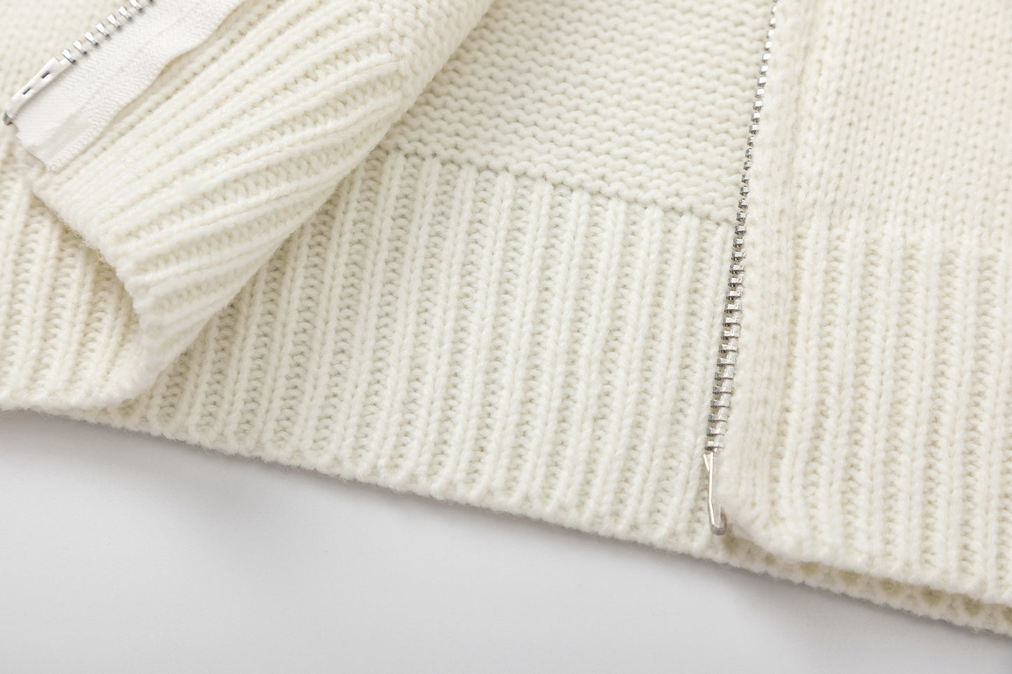 Statue Print Colorblock Patchwork High-Neck Knit Cardigan WN11510