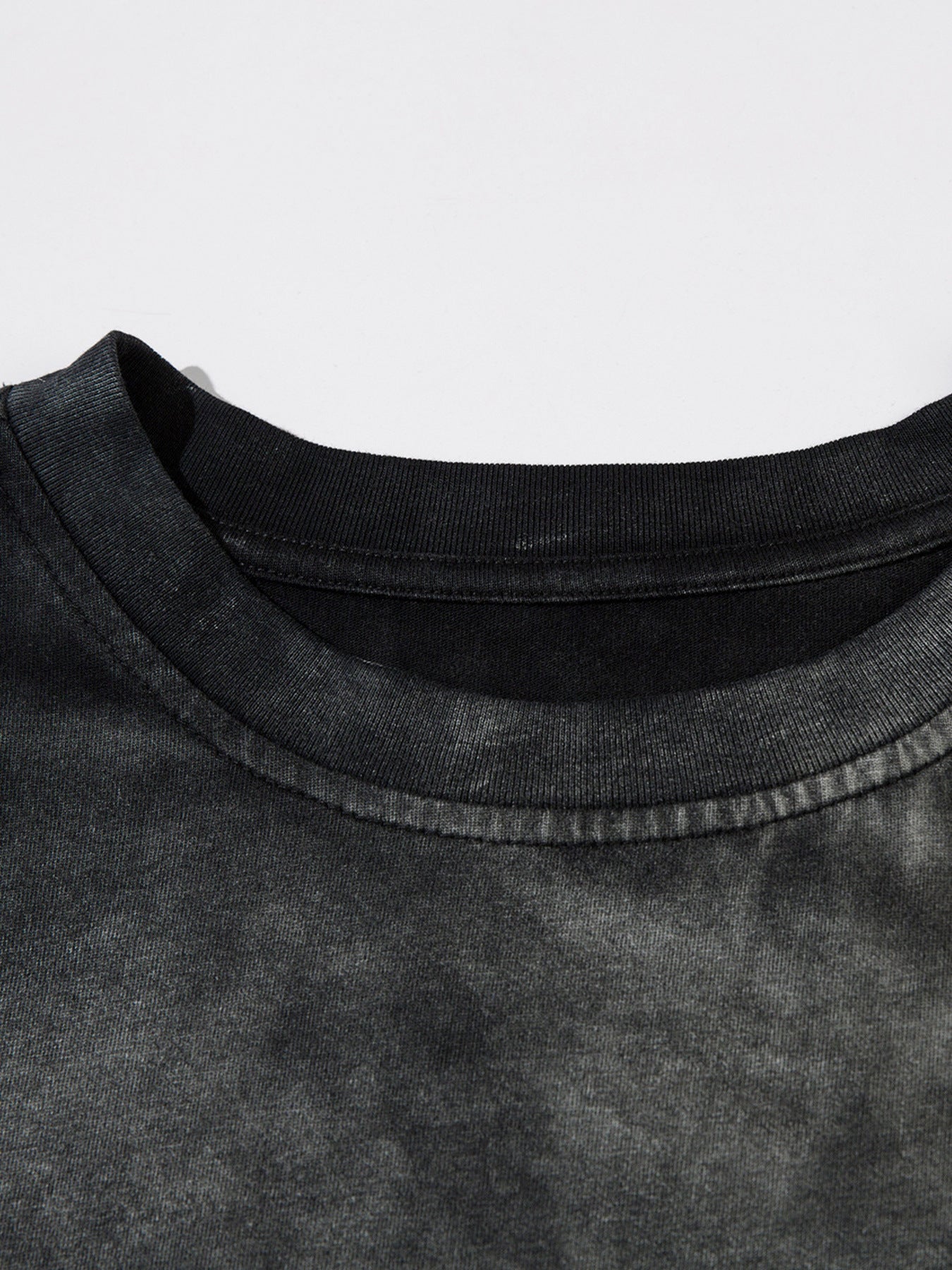Gradient Thorn Logo Print Short Sleeve T-Shirt WN25806