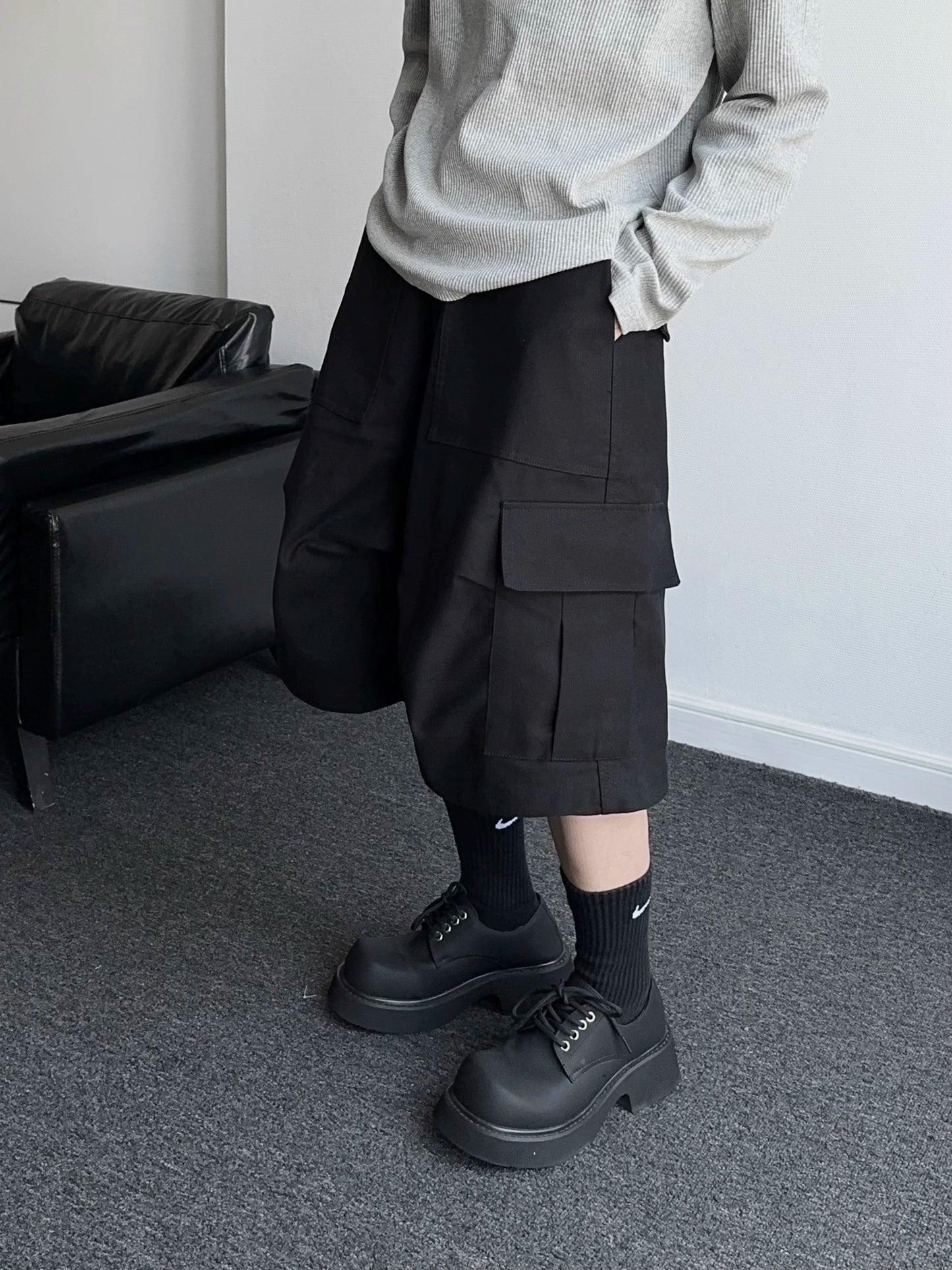 Washed Multi-Pocket Wide Leg Cargo Half Pants WN19356