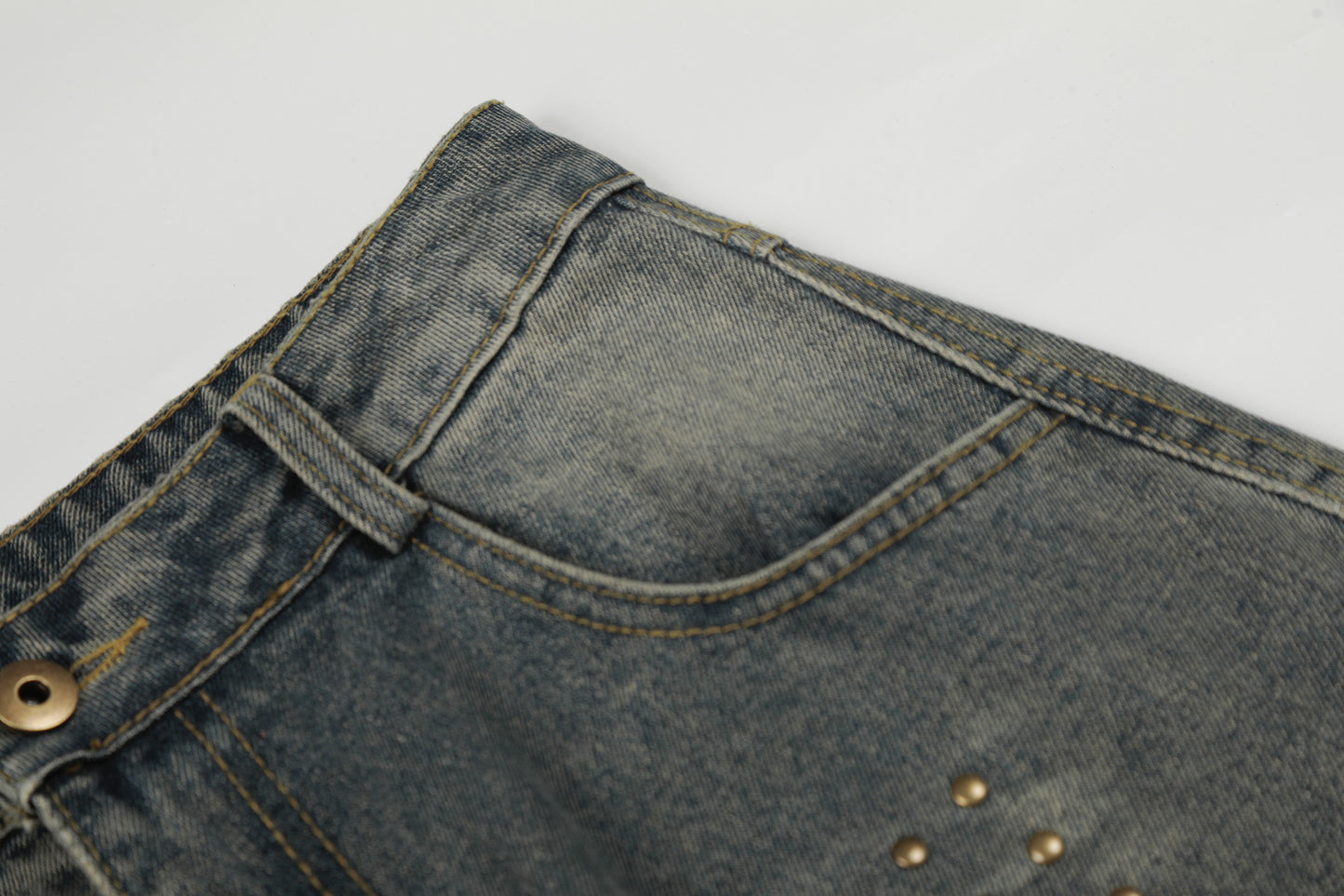 Washed Whisker Cross Studs Wide Leg Denim Jeans WN25798
