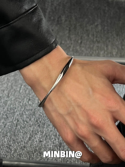 Irregular Titanium Steel Bracelet WN19252