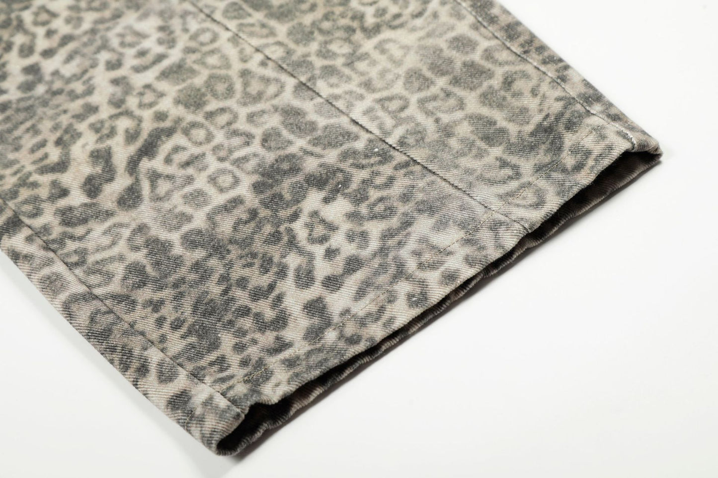 Leopard Multi-Pocket Wide Leg Cargo Pants WN26113