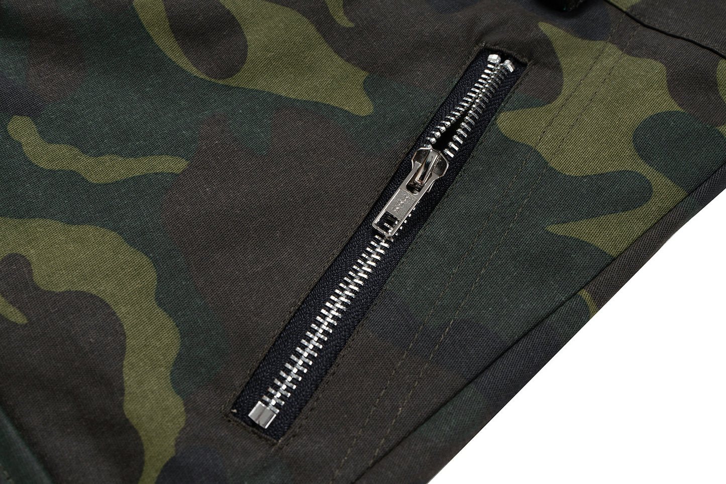 Camouflage Wide-Leg Cargo Pants WN11344