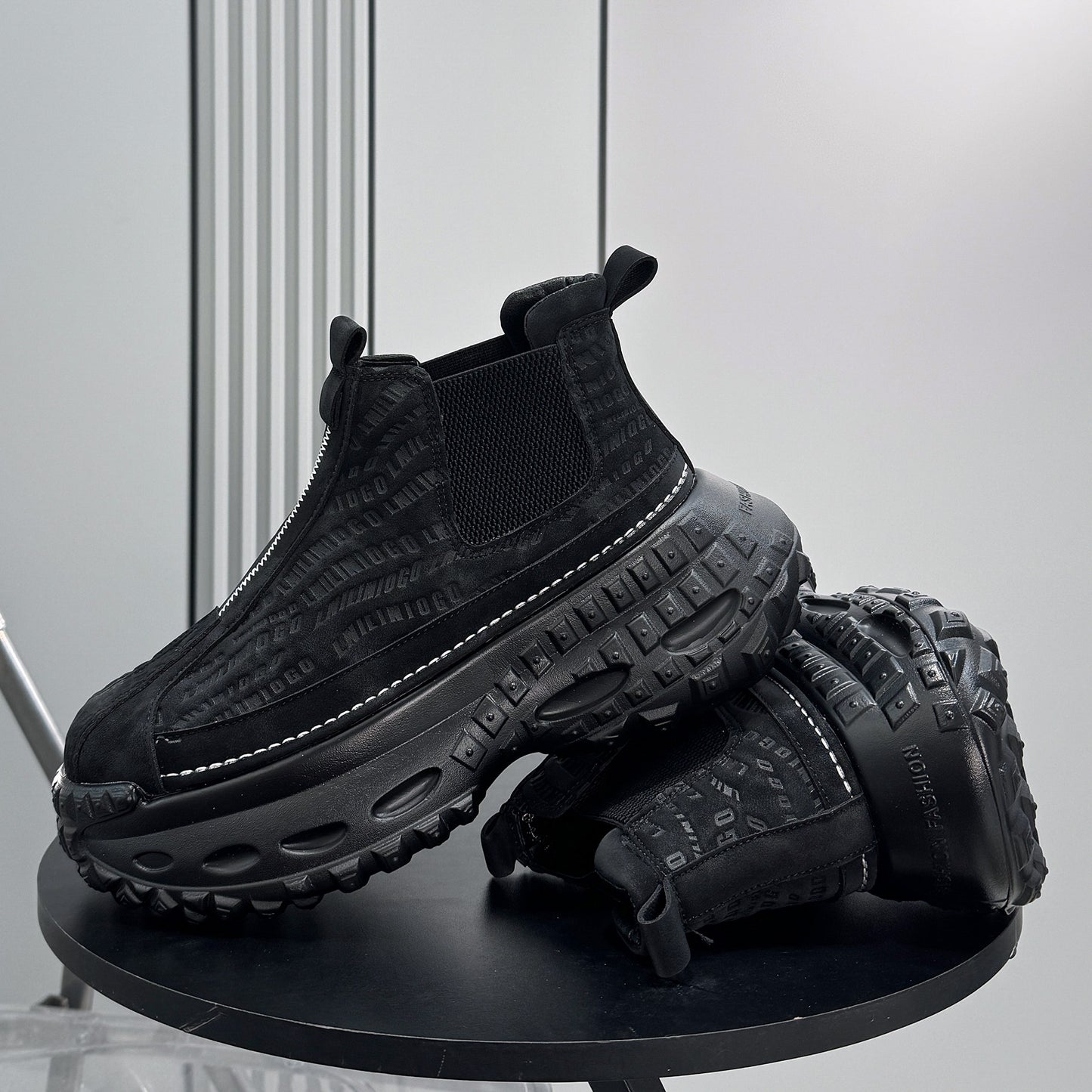 Embroidery Side Gore Chunky Sole Sneakers WN24590