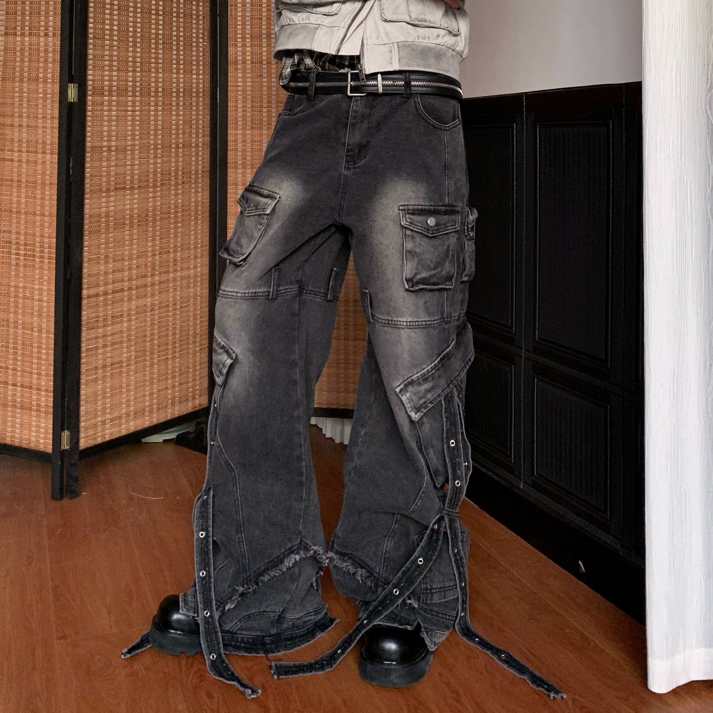 Washed Multi-Pocket Denim Jeans WN22226