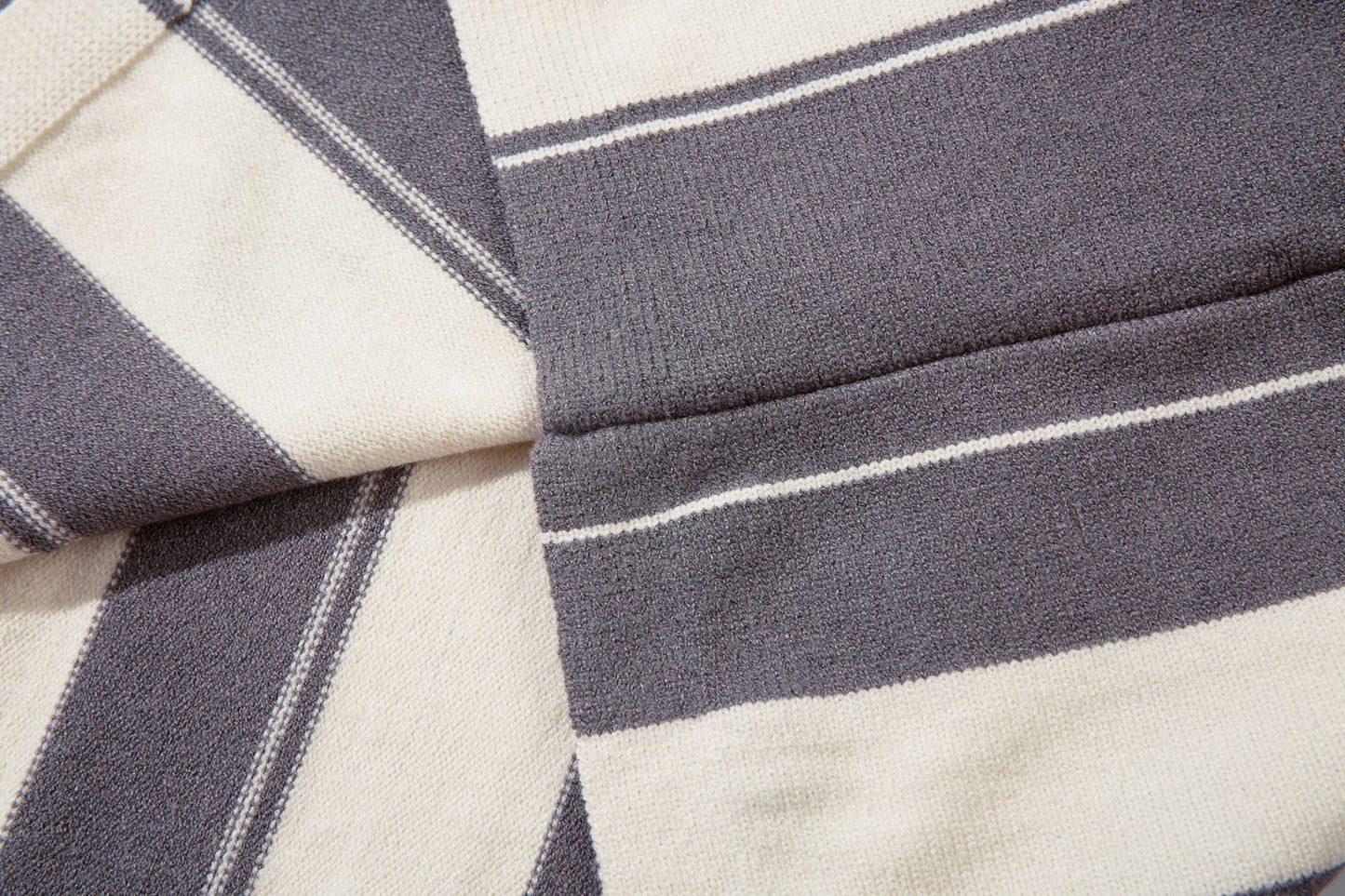 Colorblock Striped Polo Knit Sweater WN11393