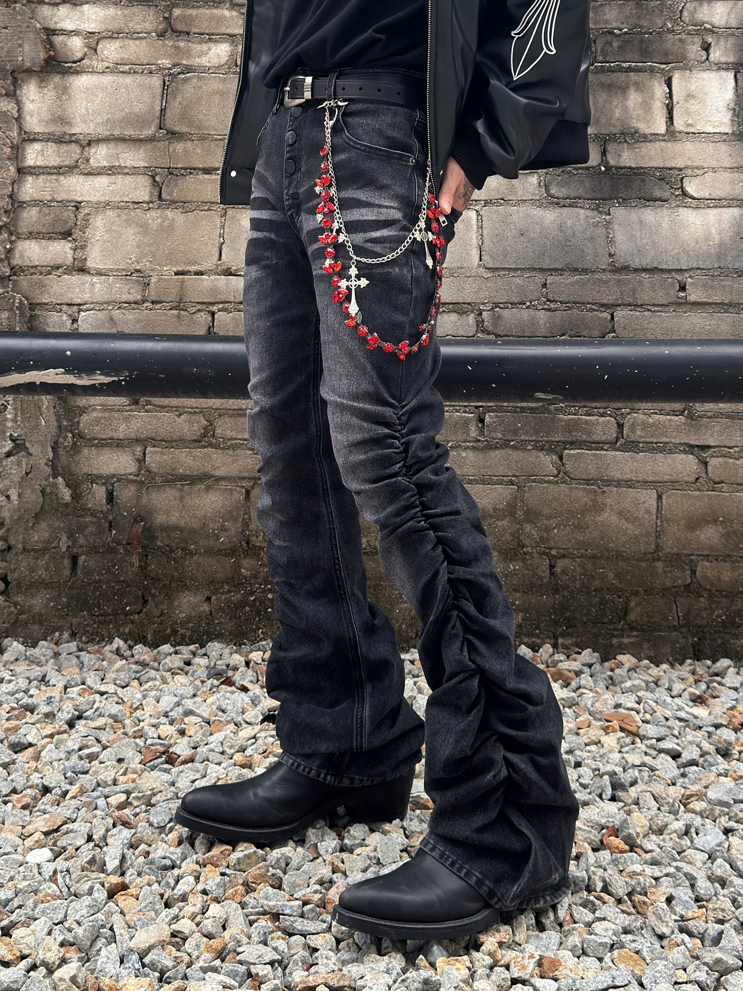 Washed Pleats Curved Denim Jeans WN22977