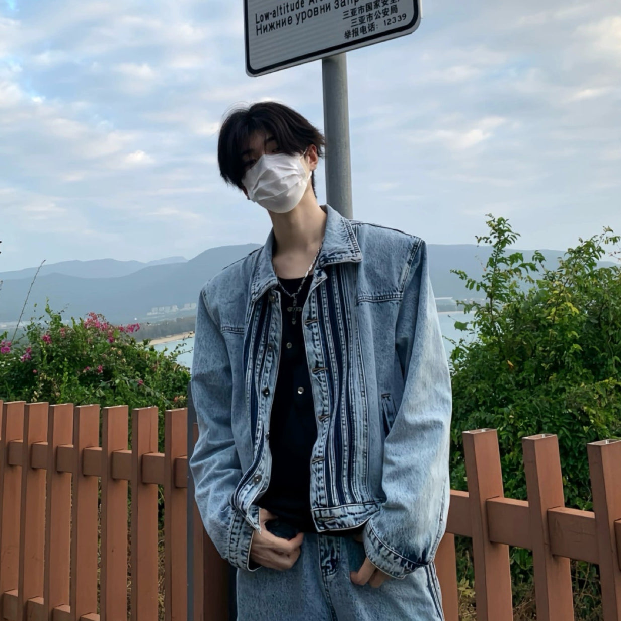 Shoulder-Pad Denim Short Jacket WN19848