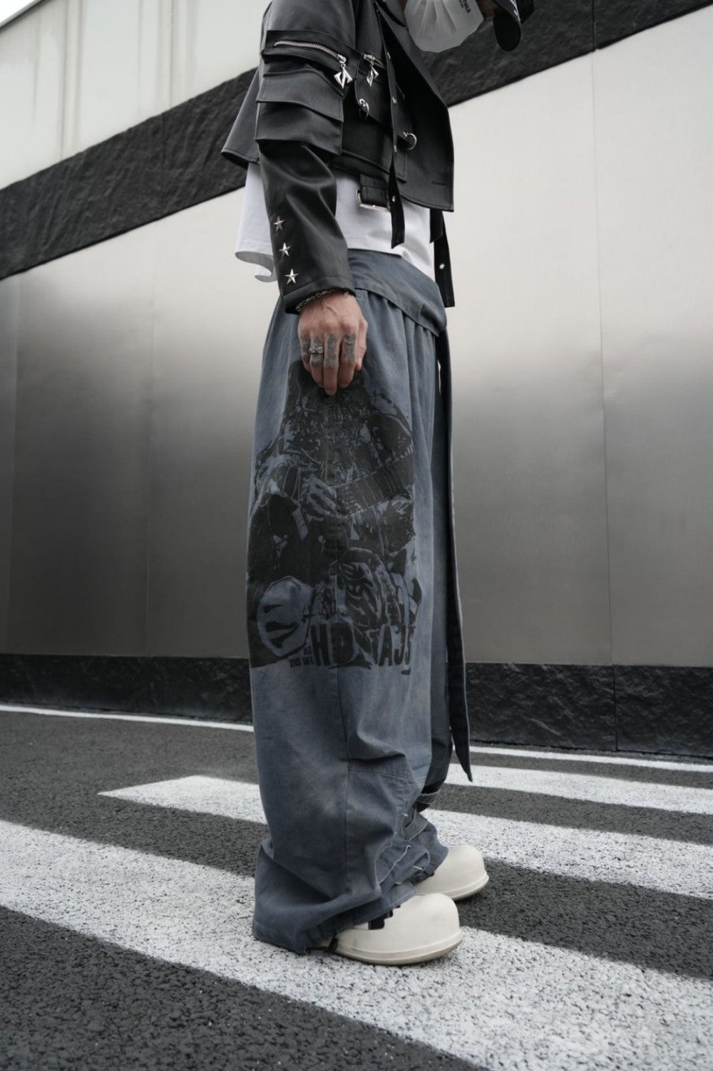 Graphic Print Text Detail Wide Leg Pants WN28088