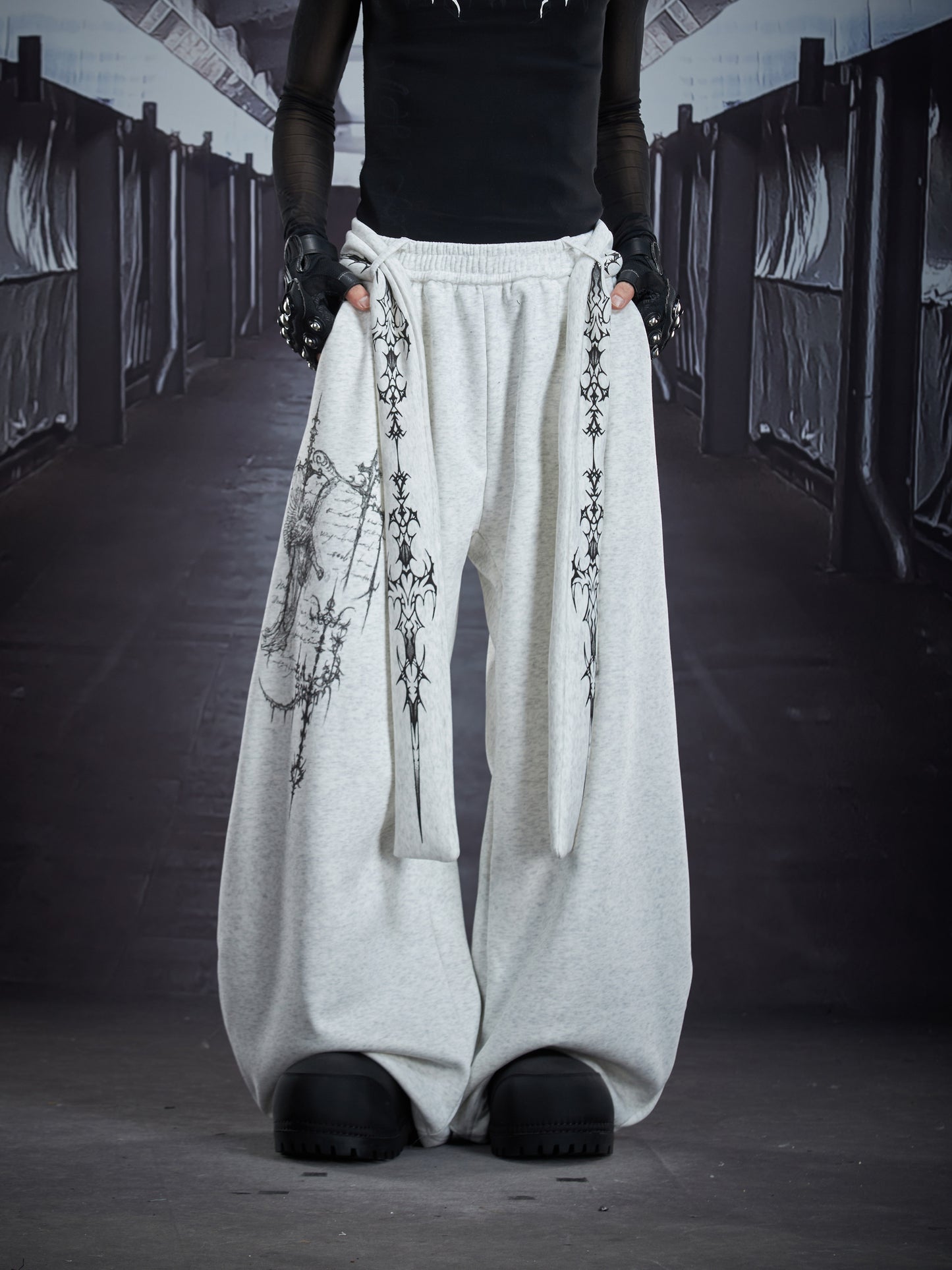 Graphic Print Detachable Strap Wide Leg Sweatpants WN22856