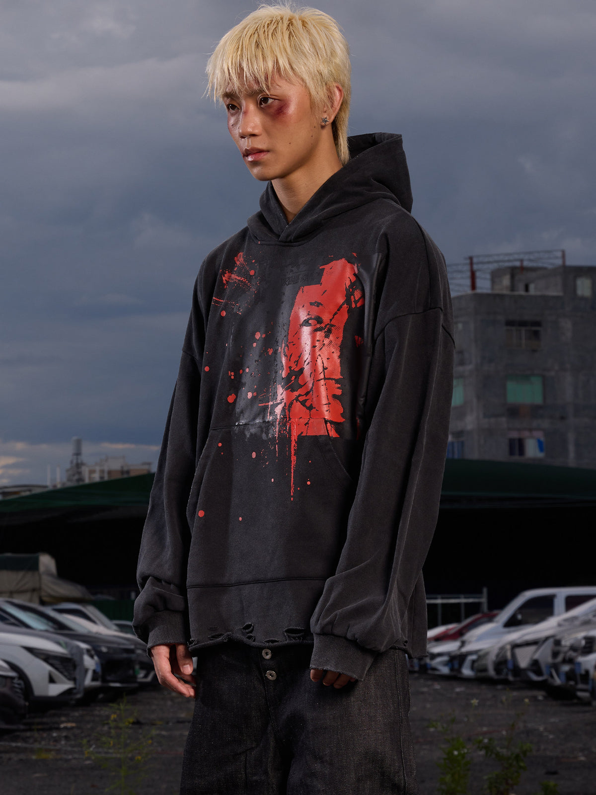 Oversize Paint Splatter Stud Pullover Hoodie WN27135