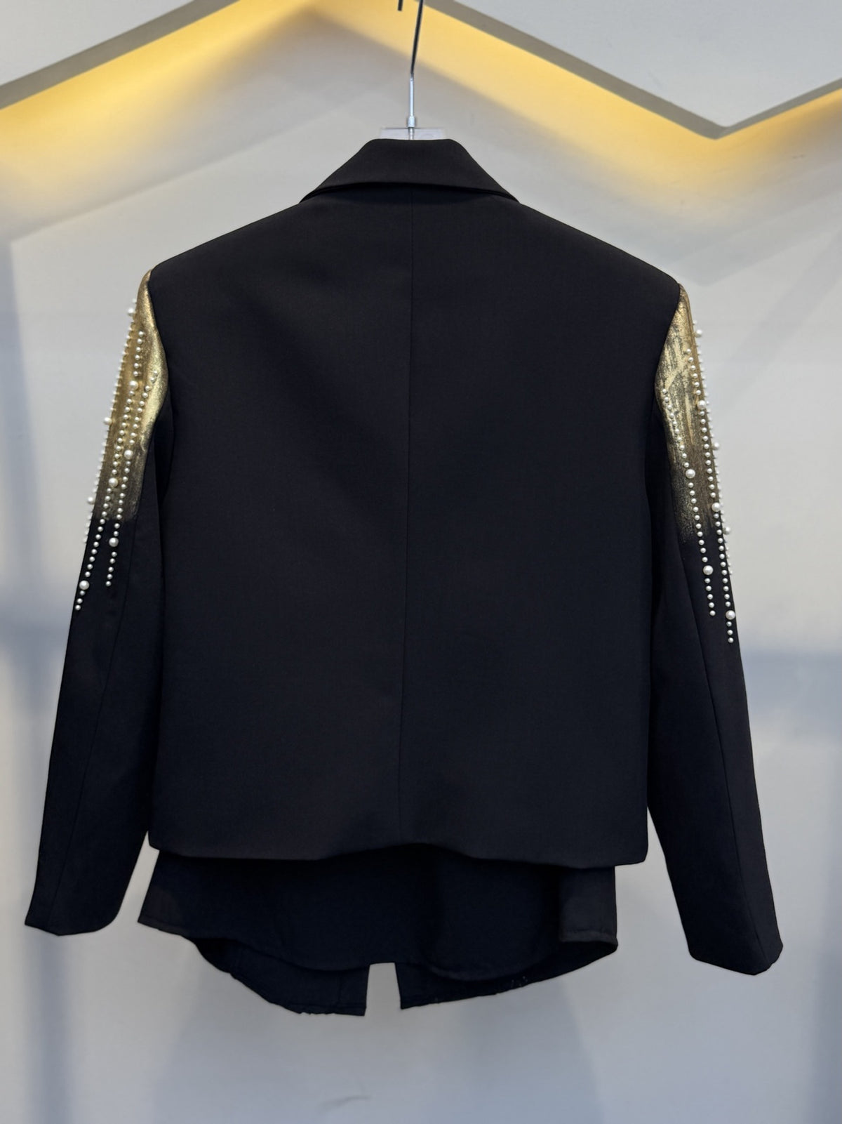 Gradient Pearl Beads Cropped Jacket WN28122
