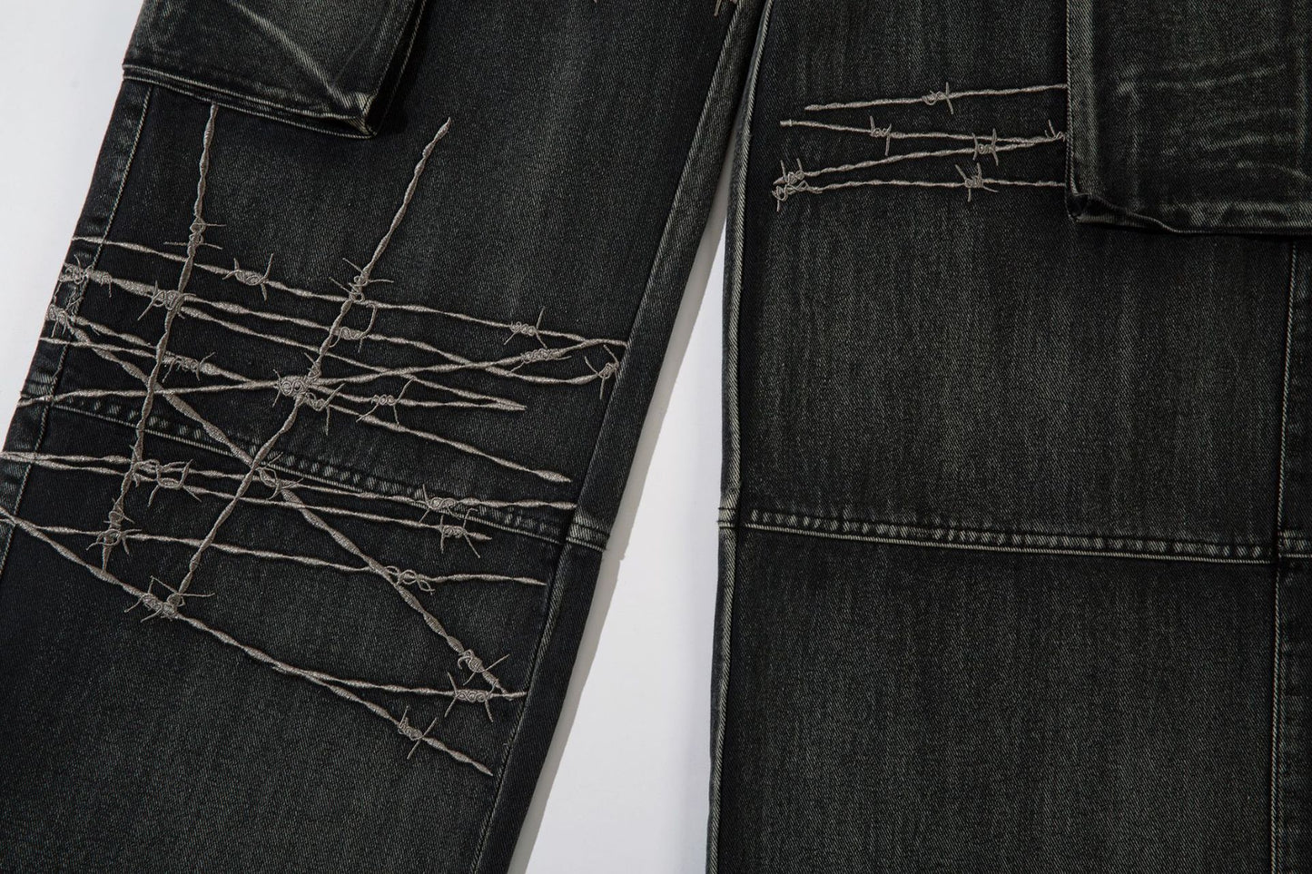 Cargo Pocket Embroidery Wide Leg Denim Jeans WN25718