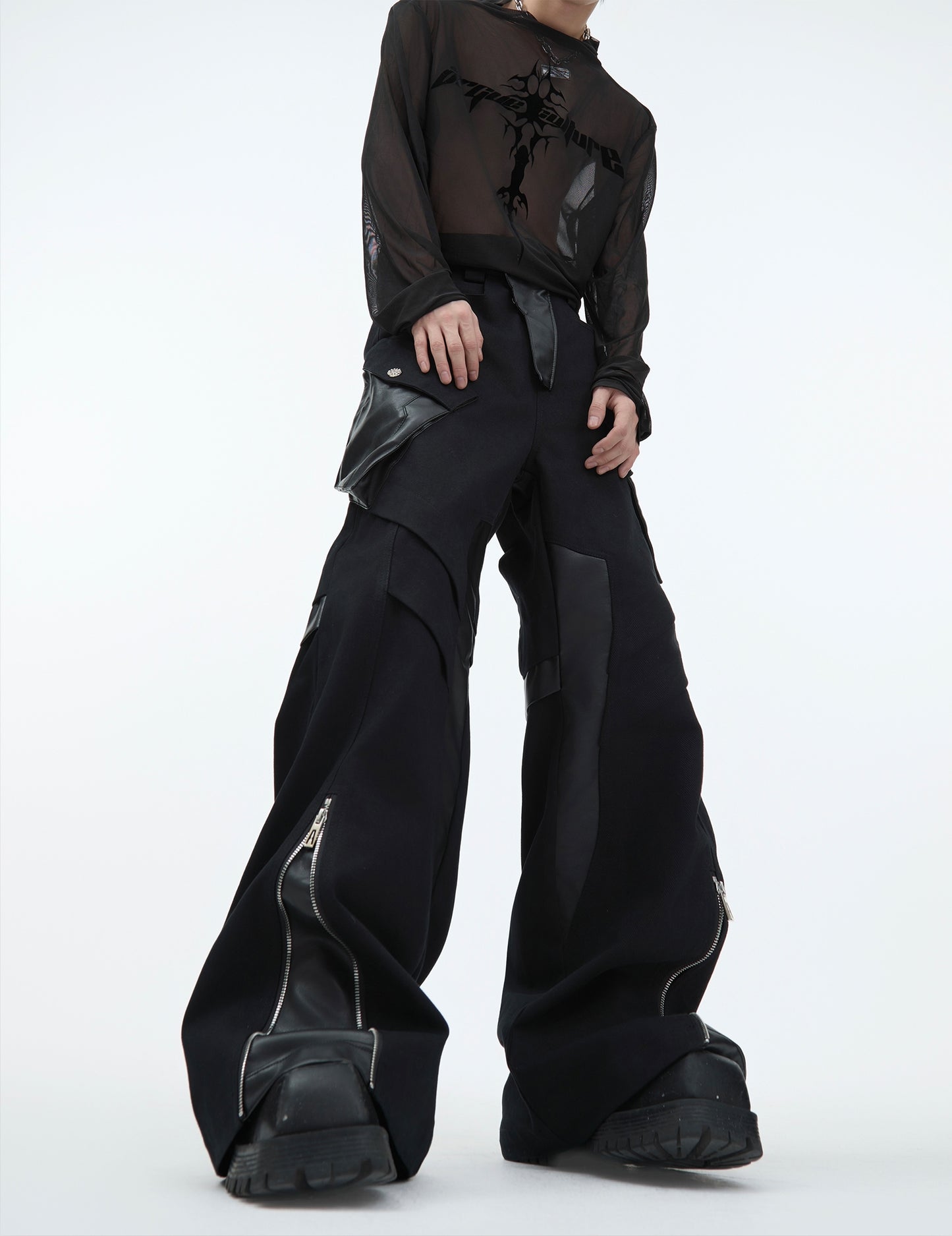 Heavyweight PU Leather Mix Straight-Leg Cargo Pants WN9870