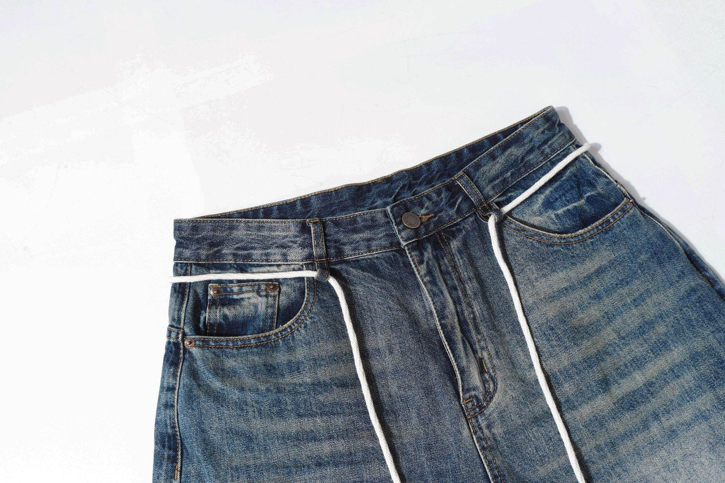 Washed Lightning Drawstring Denim Half Pants WN25850
