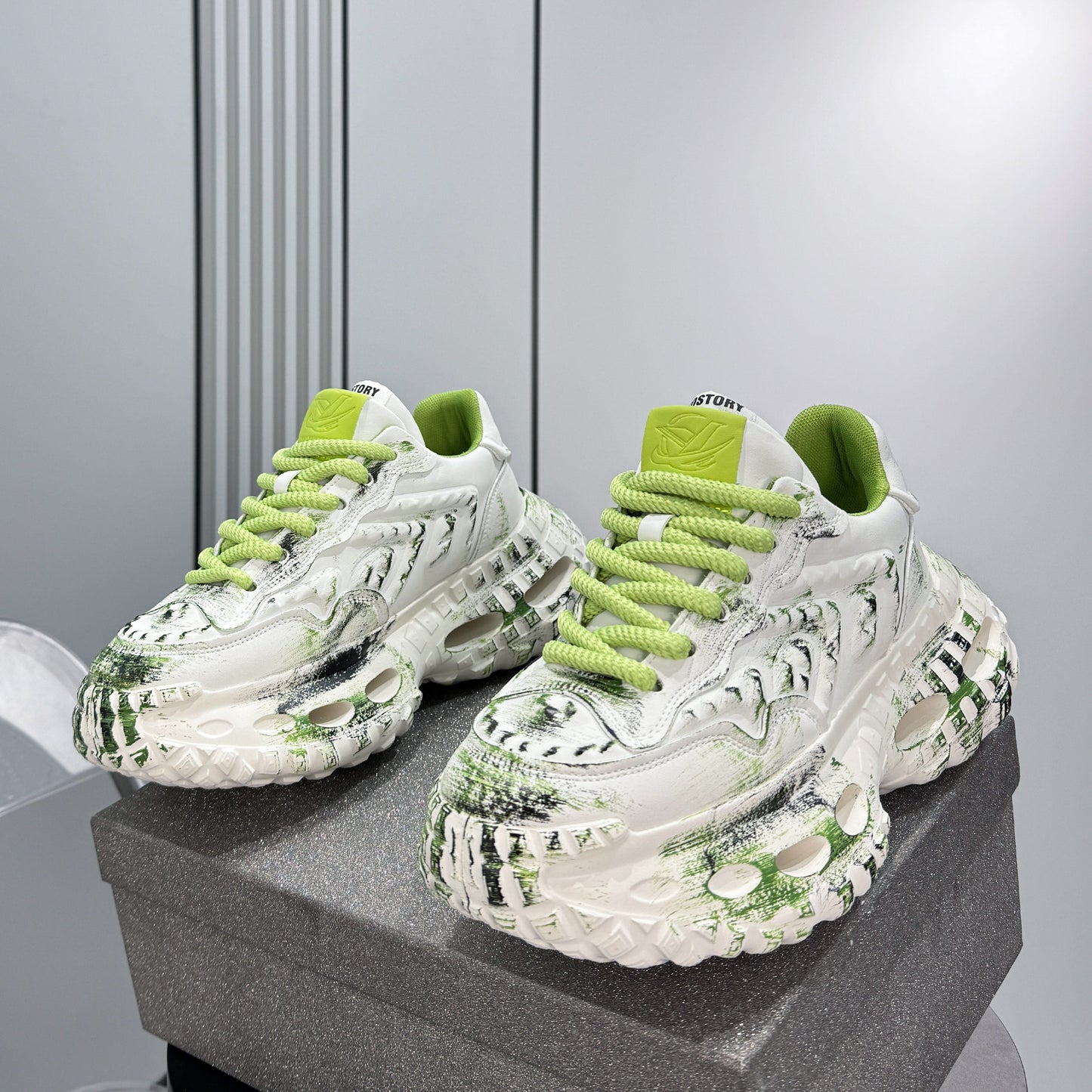 Paint Graffiti Print Chunky Sole Sneakers WN24657